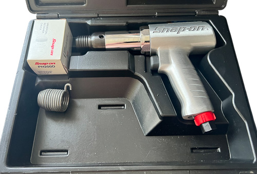 Snap-On Pneumatic Air Hammer and Chisel